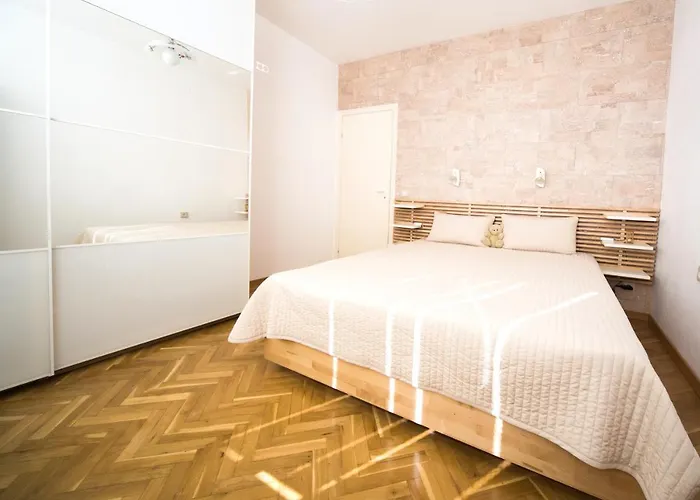 Demokratsia Bl 117 Apartment *