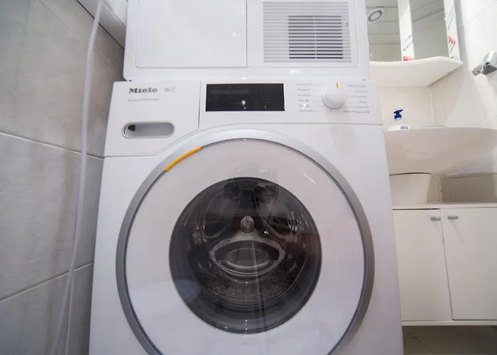 Demokratsia Bl 117 Burgas City